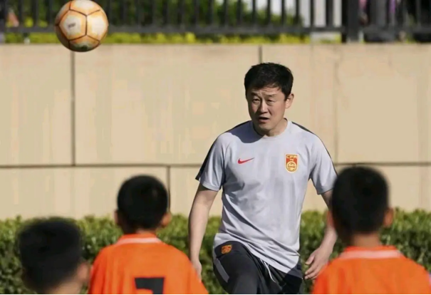 从U23亚军到世界杯究竟还有多远？《FC足球梦剧场》让青训成长触手可及